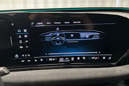 sininen Audi S6 e-tron 2025 kuva 17.