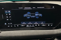 sininen Audi S6 e-tron 2025 kuva 24.