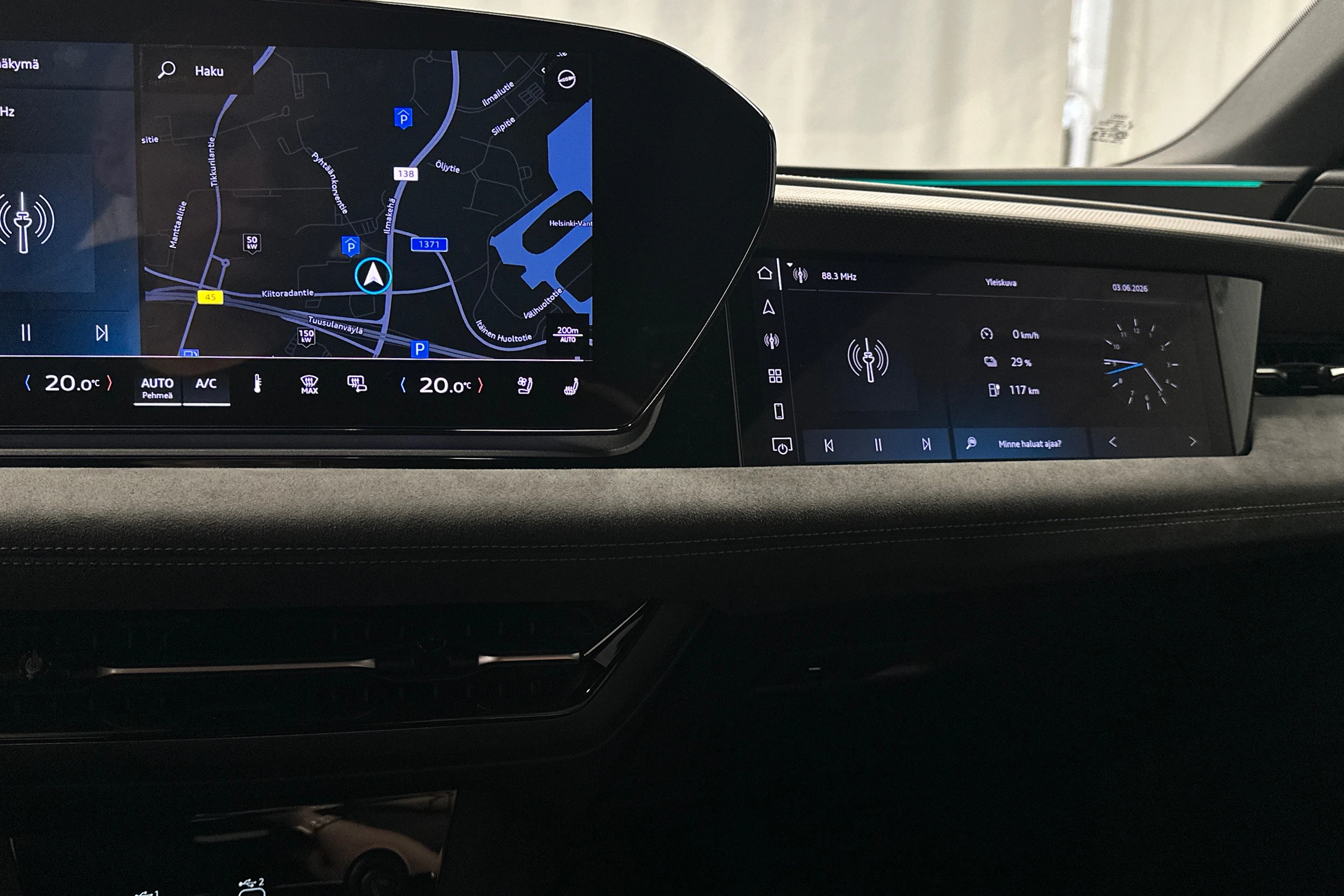 sininen Audi S6 e-tron 2025 kuva 28.