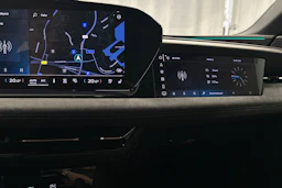 sininen Audi S6 e-tron 2025 kuva 28.