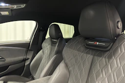 sininen Audi S6 e-tron 2025 kuva 39.