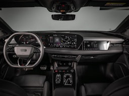met. sininen Audi S6 e-tron 2025 kuva 16.