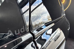 met. musta Audi S6 e-tron 2025 kuva 11.