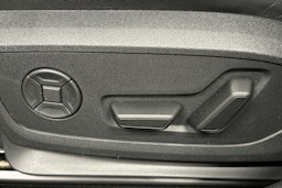 musta Audi S6 e-tron 2025 kuva 18.