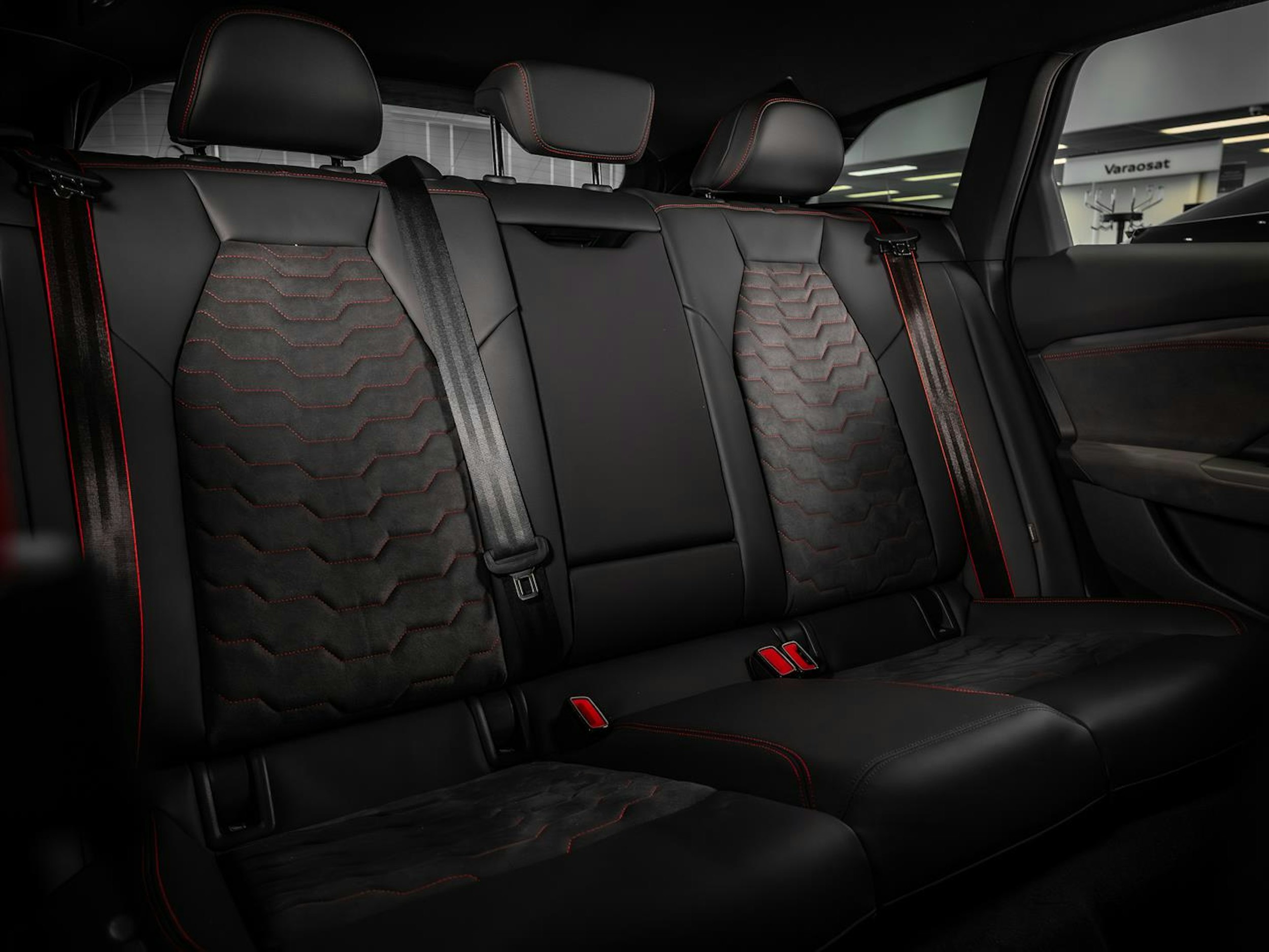 harmaa Audi S6 e-tron 2025 kuva 25.