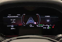 valkoinen Audi S6 e-tron 2025 kuva 23.