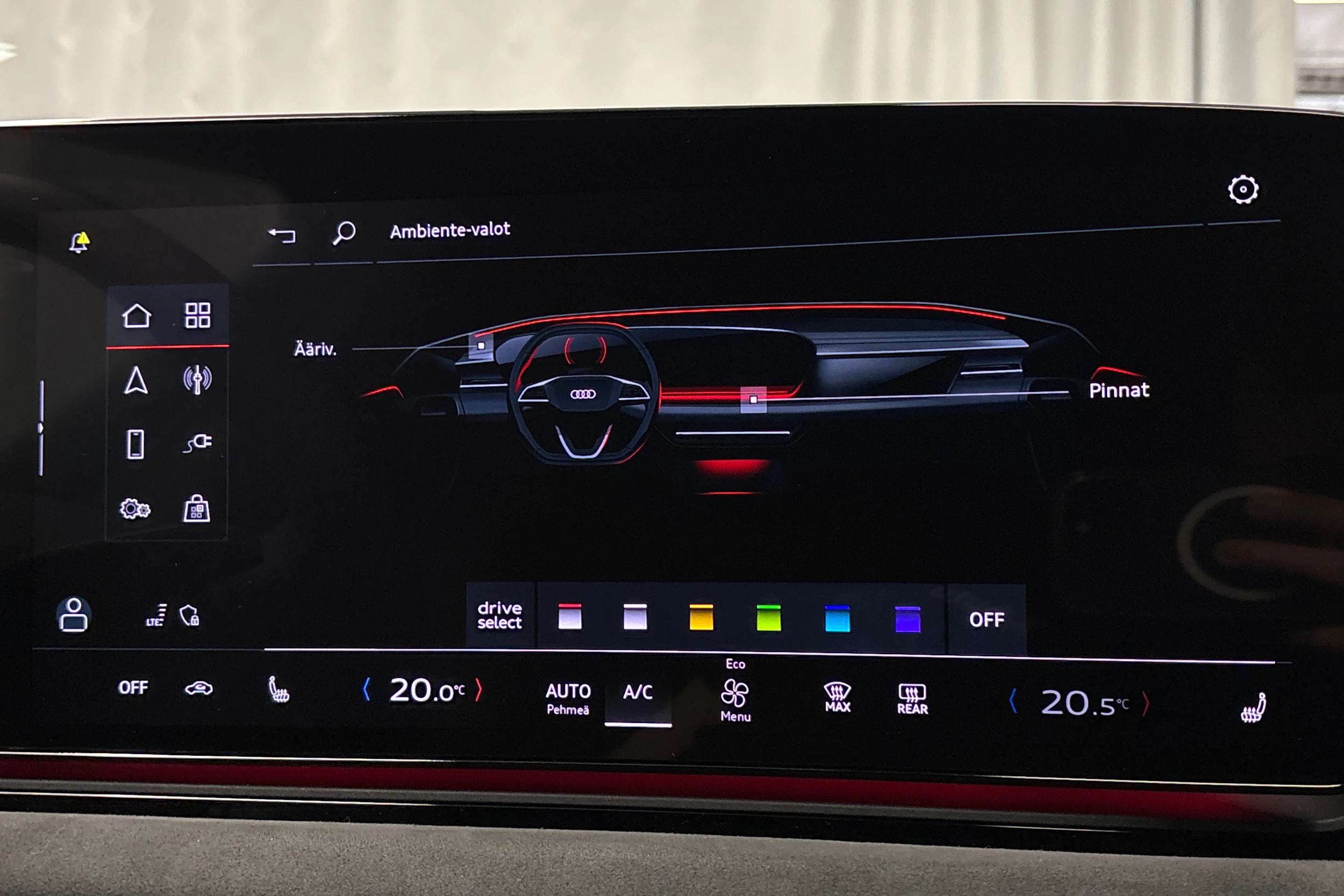 valkoinen Audi S6 e-tron 2025 kuva 27.