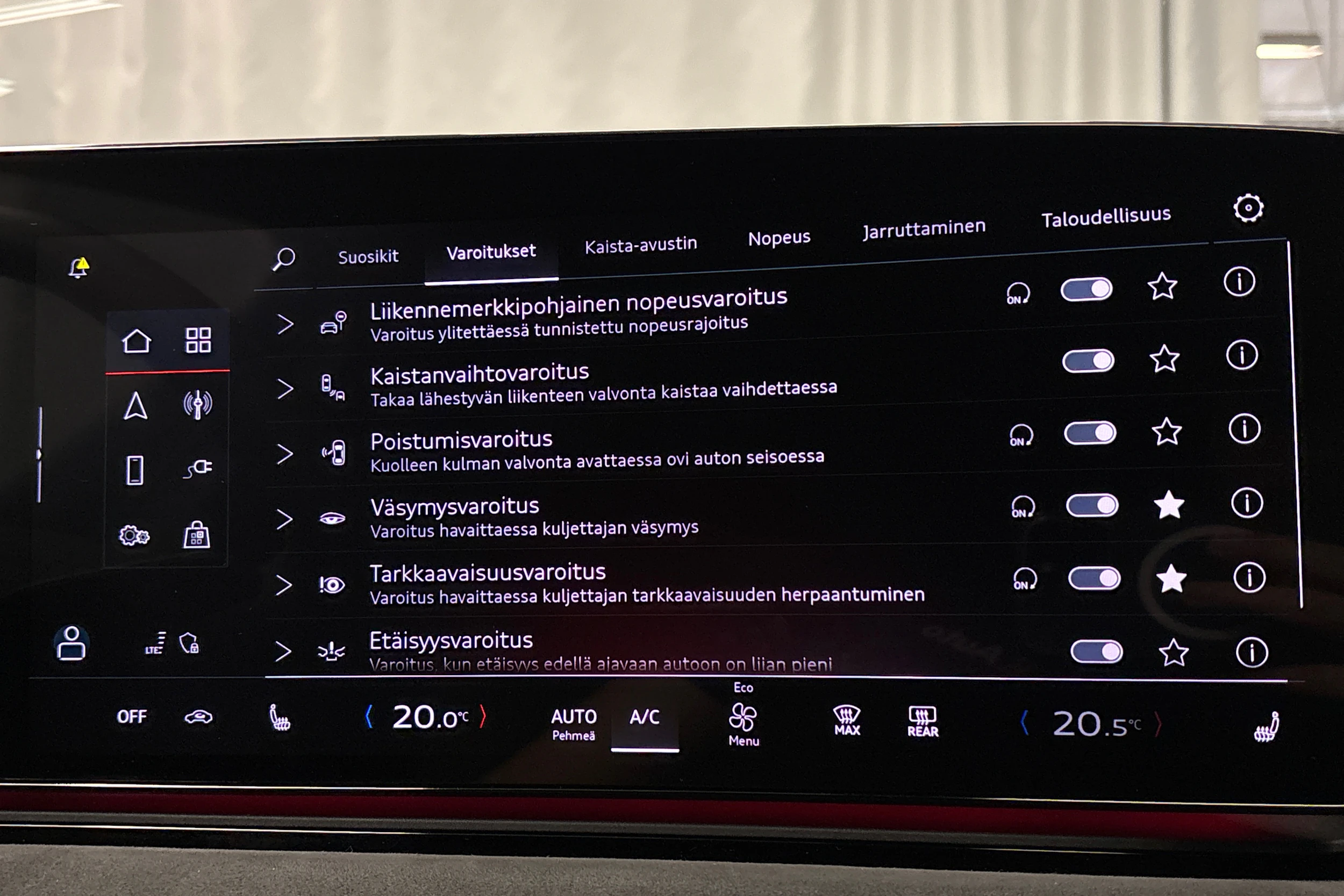 valkoinen Audi S6 e-tron 2025 kuva 29.