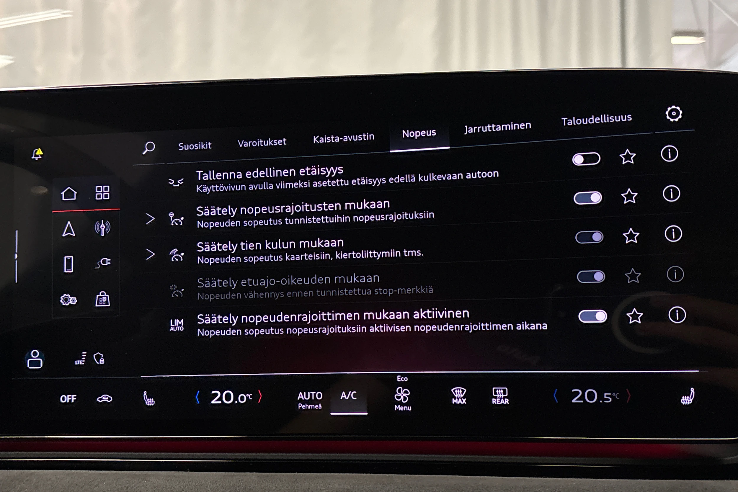 valkoinen Audi S6 e-tron 2025 kuva 31.