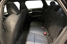 musta Audi S6 e-tron 2025 kuva 8.