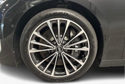 musta Audi S6 e-tron 2025 kuva 9.