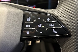 musta Audi S6 e-tron 2025 kuva 13.