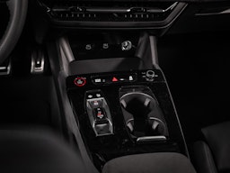 musta Audi S6 e-tron 2025 kuva 17.