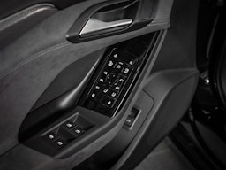 musta Audi S6 e-tron 2025 kuva 19.