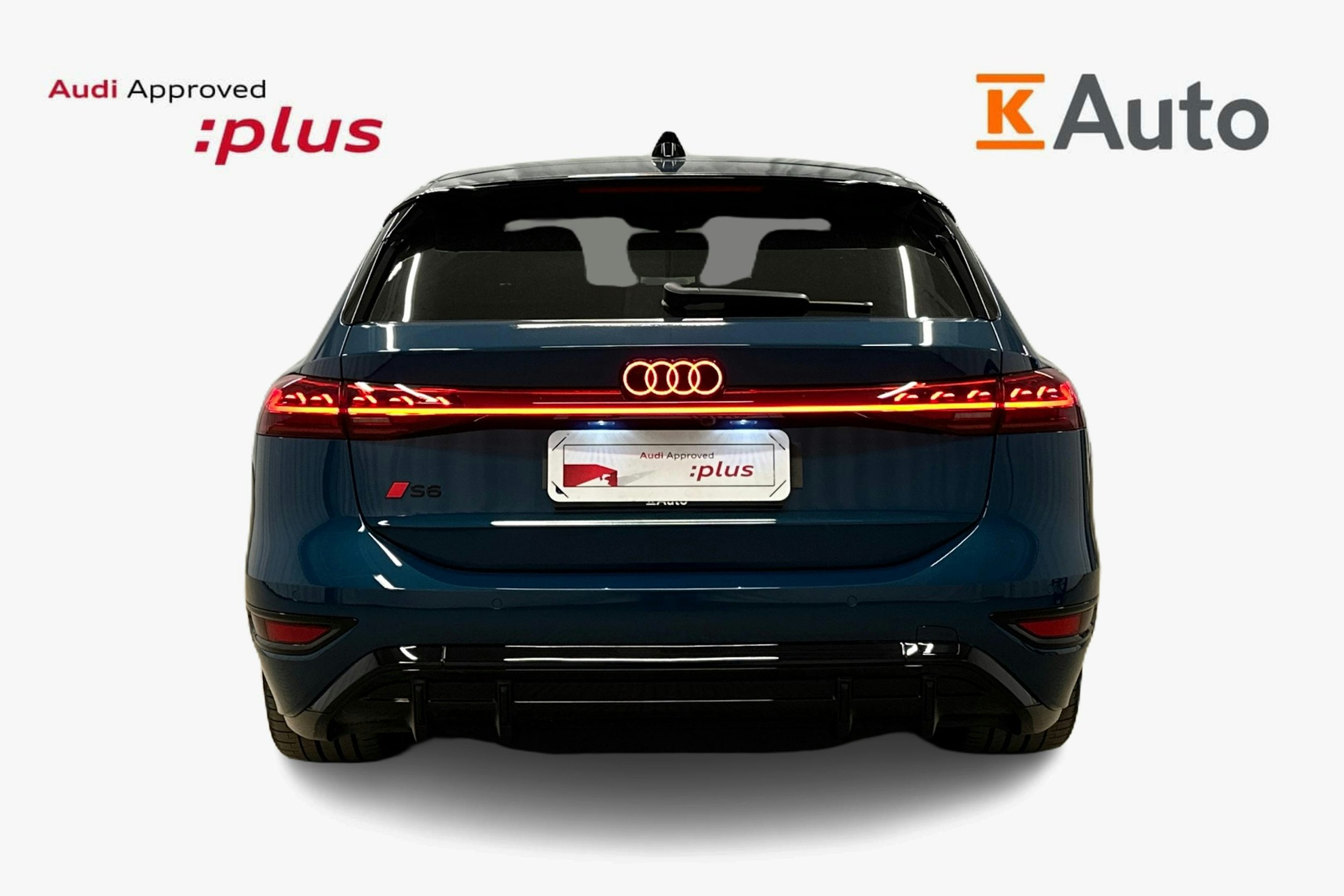 sininen Audi S6 e-tron 2025 kuva 3.