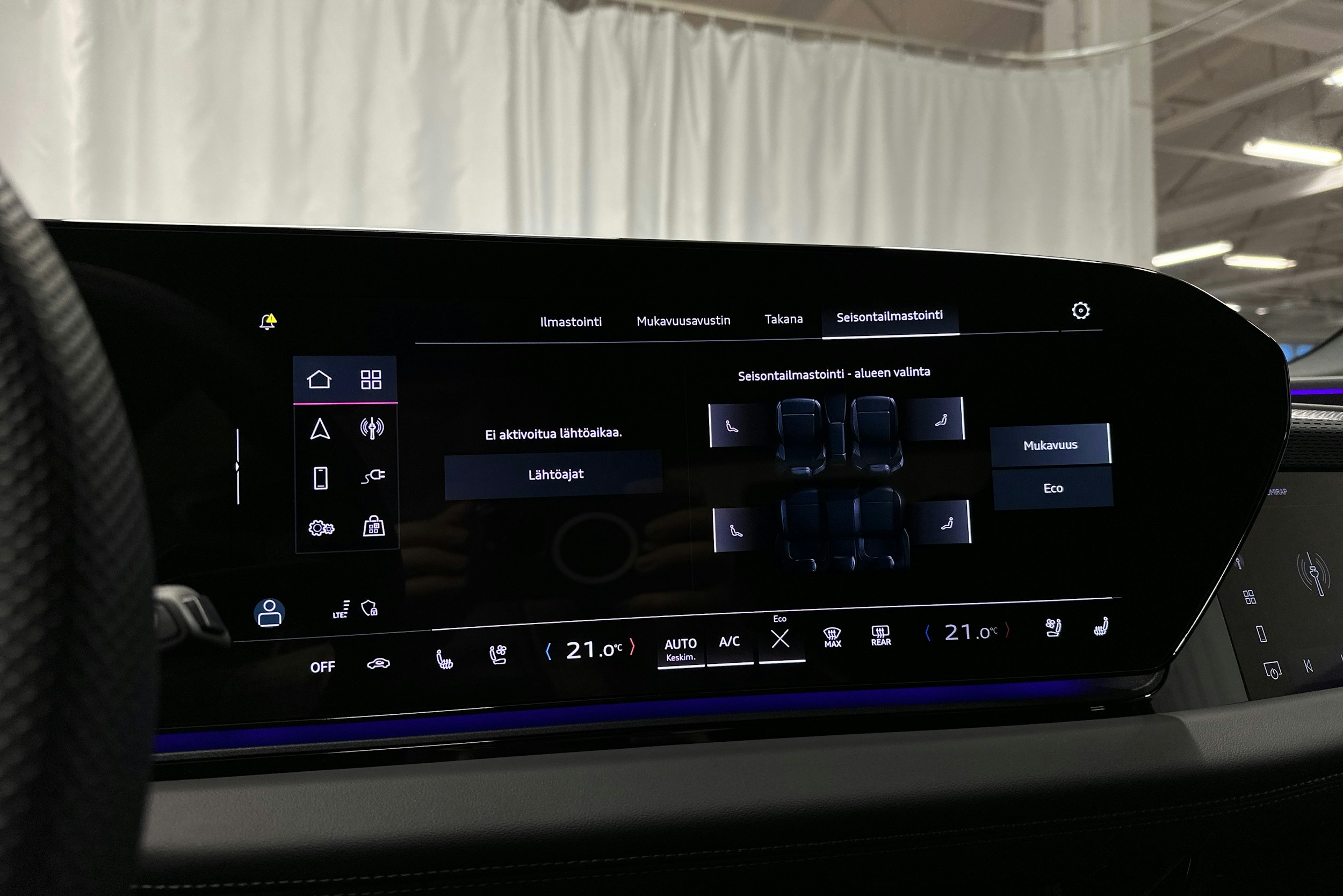 sininen Audi S6 e-tron 2025 kuva 18.