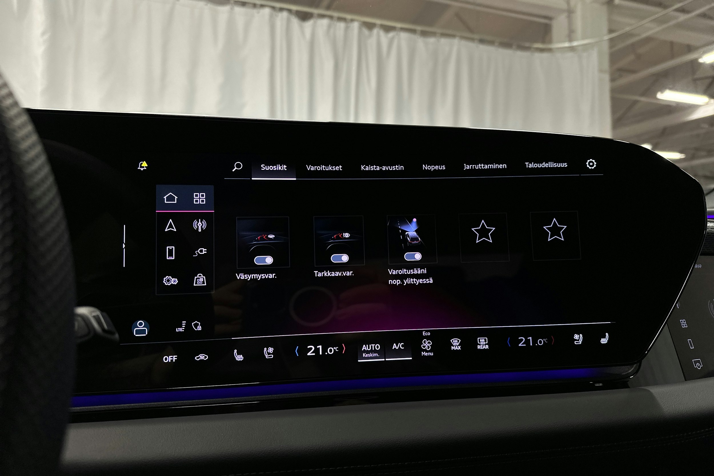 sininen Audi S6 e-tron 2025 kuva 21.