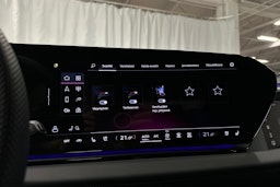 sininen Audi S6 e-tron 2025 kuva 21.