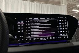 sininen Audi S6 e-tron 2025 kuva 22.