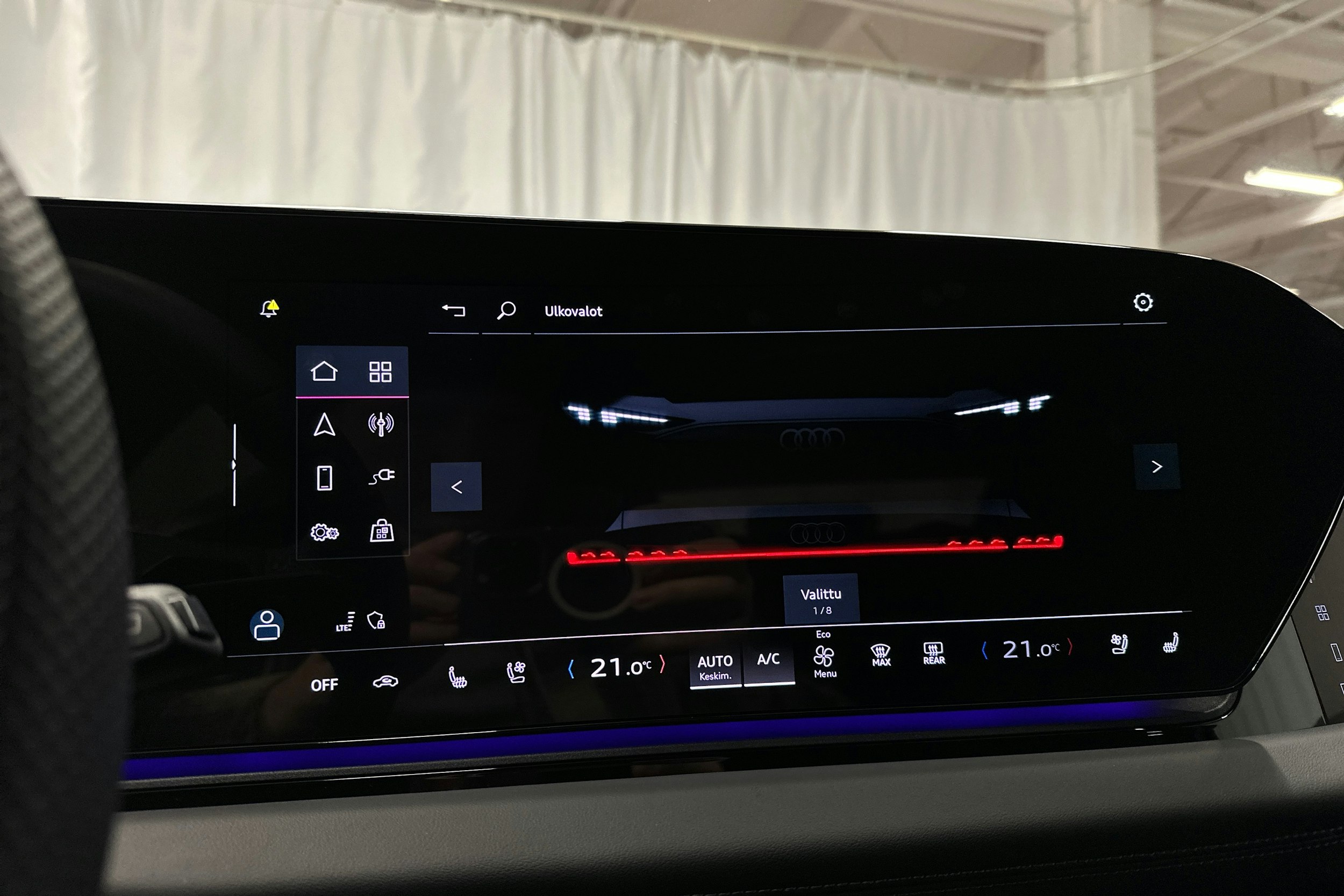 sininen Audi S6 e-tron 2025 kuva 27.