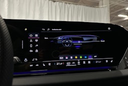 sininen Audi S6 e-tron 2025 kuva 28.