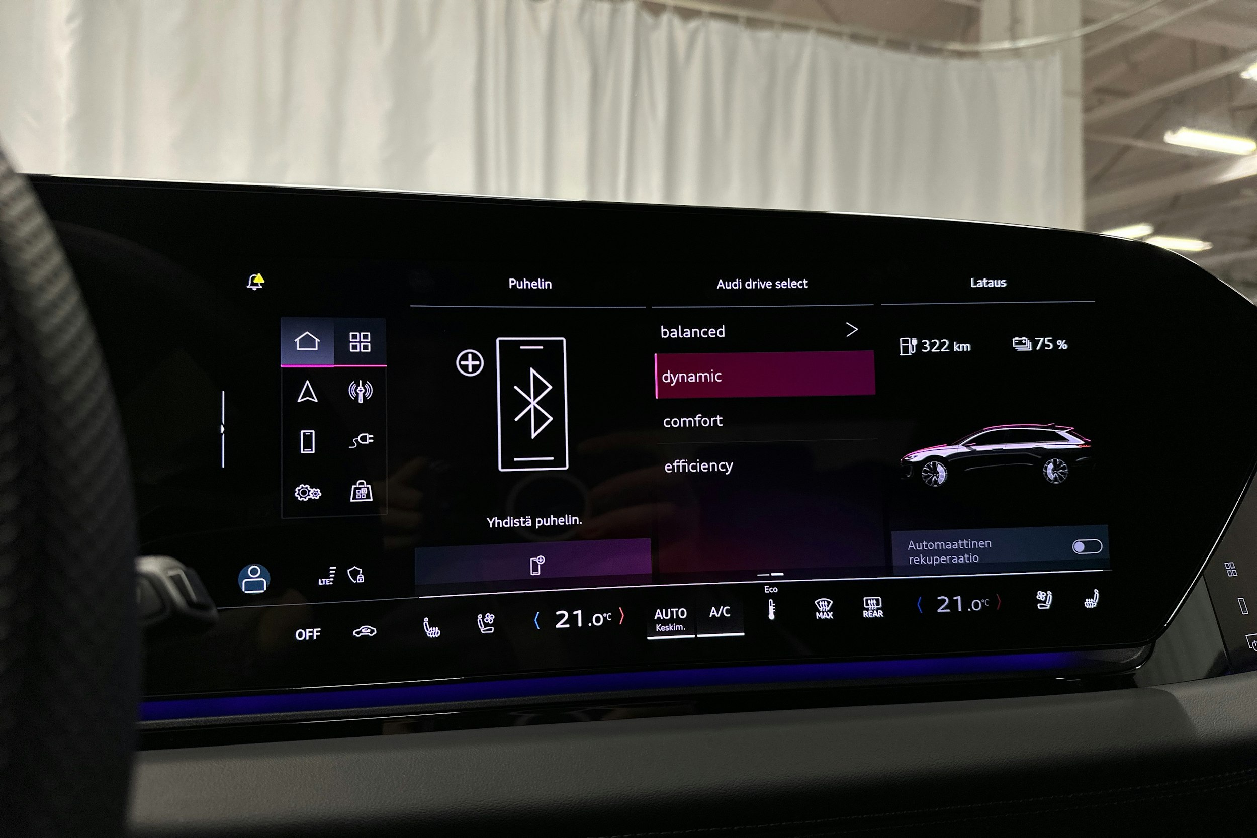 sininen Audi S6 e-tron 2025 kuva 30.