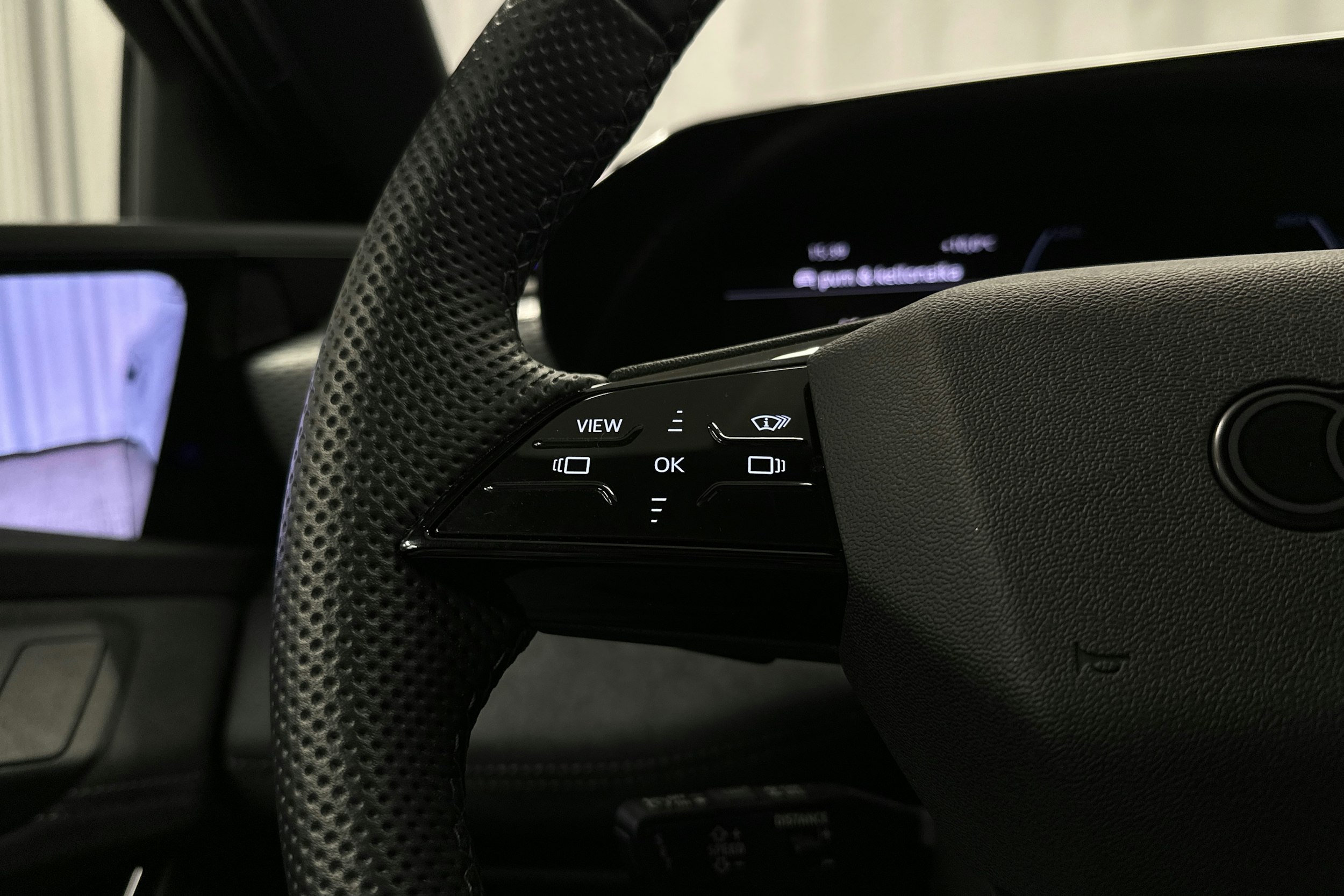 sininen Audi S6 e-tron 2025 kuva 13.