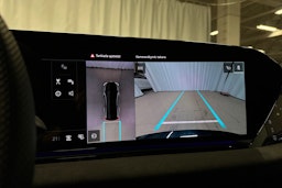 sininen Audi S6 e-tron 2025 kuva 18.