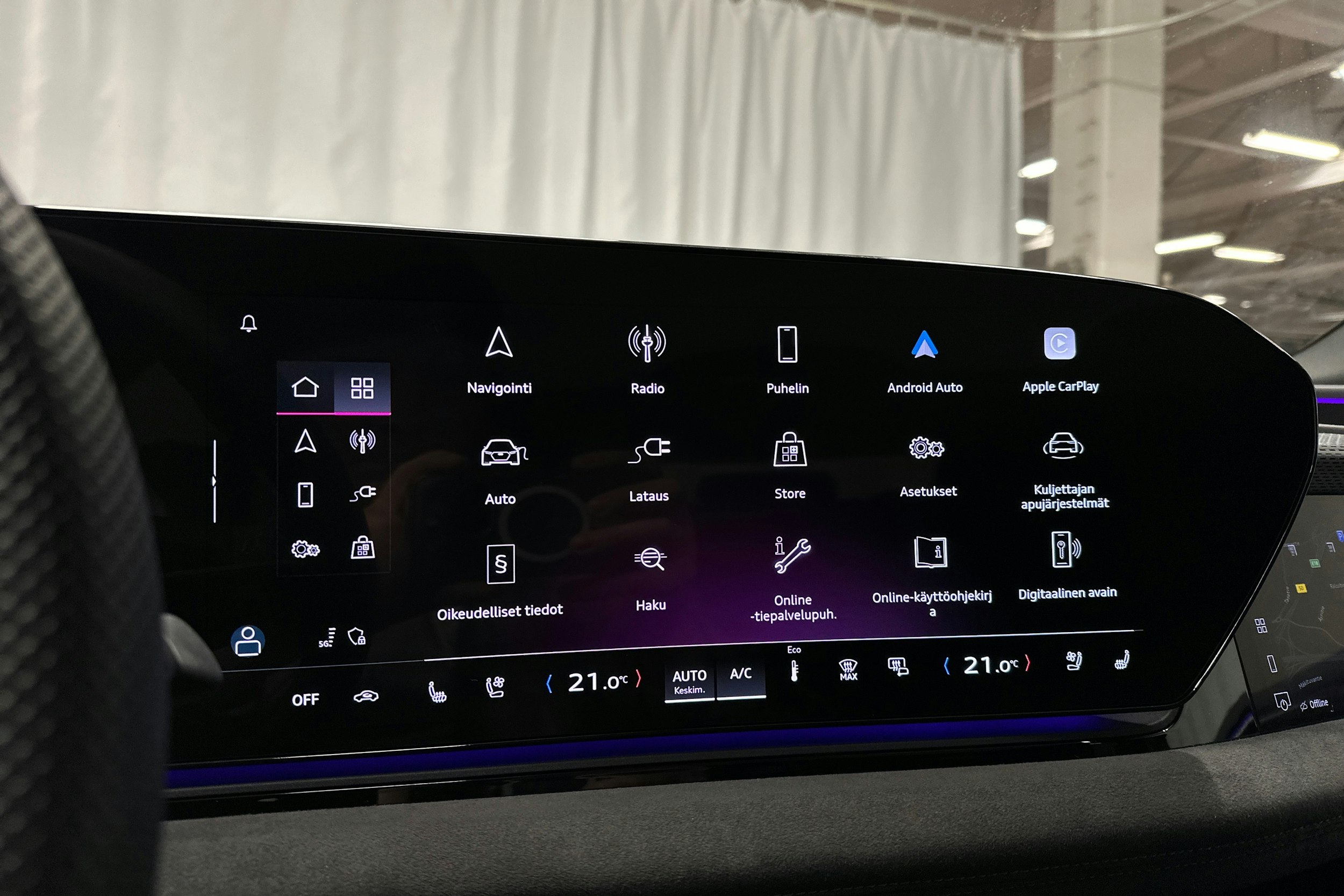 sininen Audi S6 e-tron 2025 kuva 20.