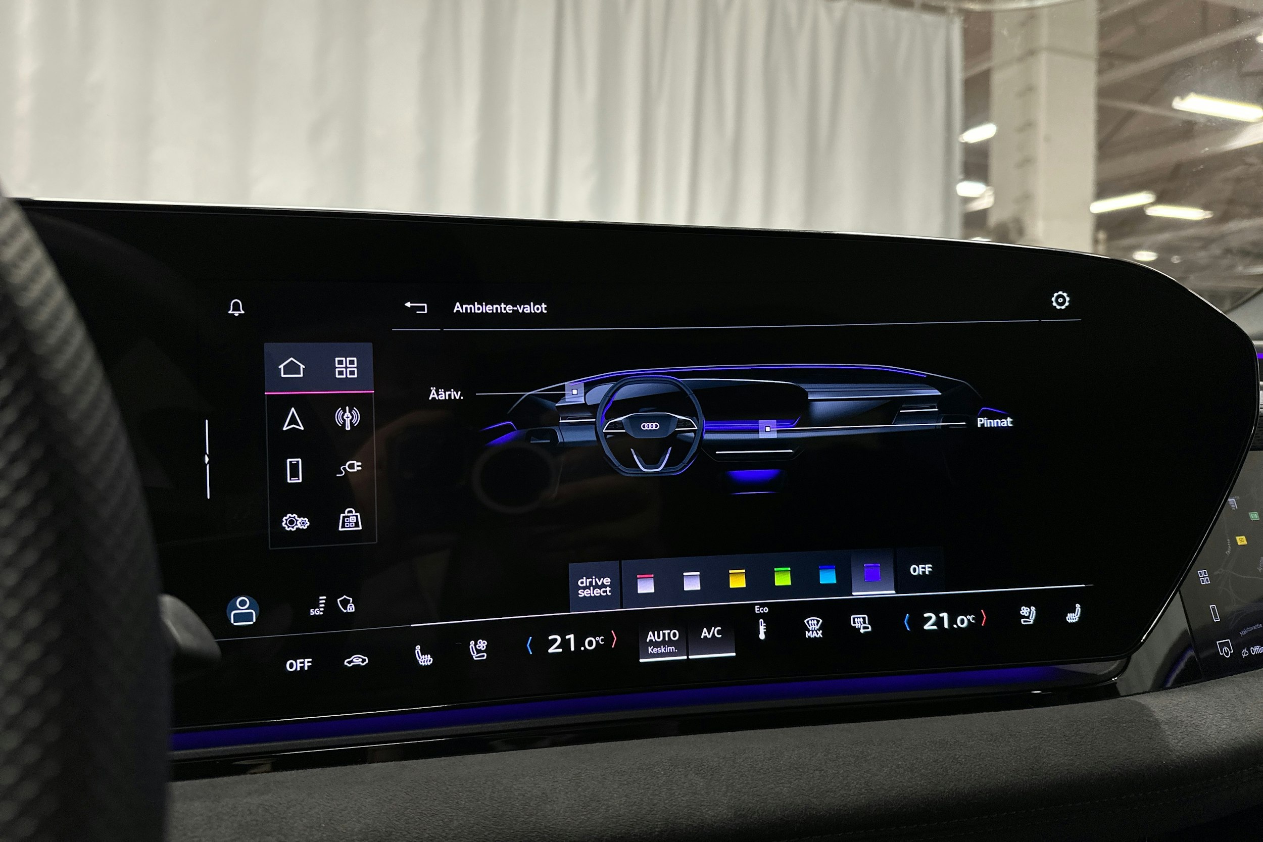 sininen Audi S6 e-tron 2025 kuva 21.