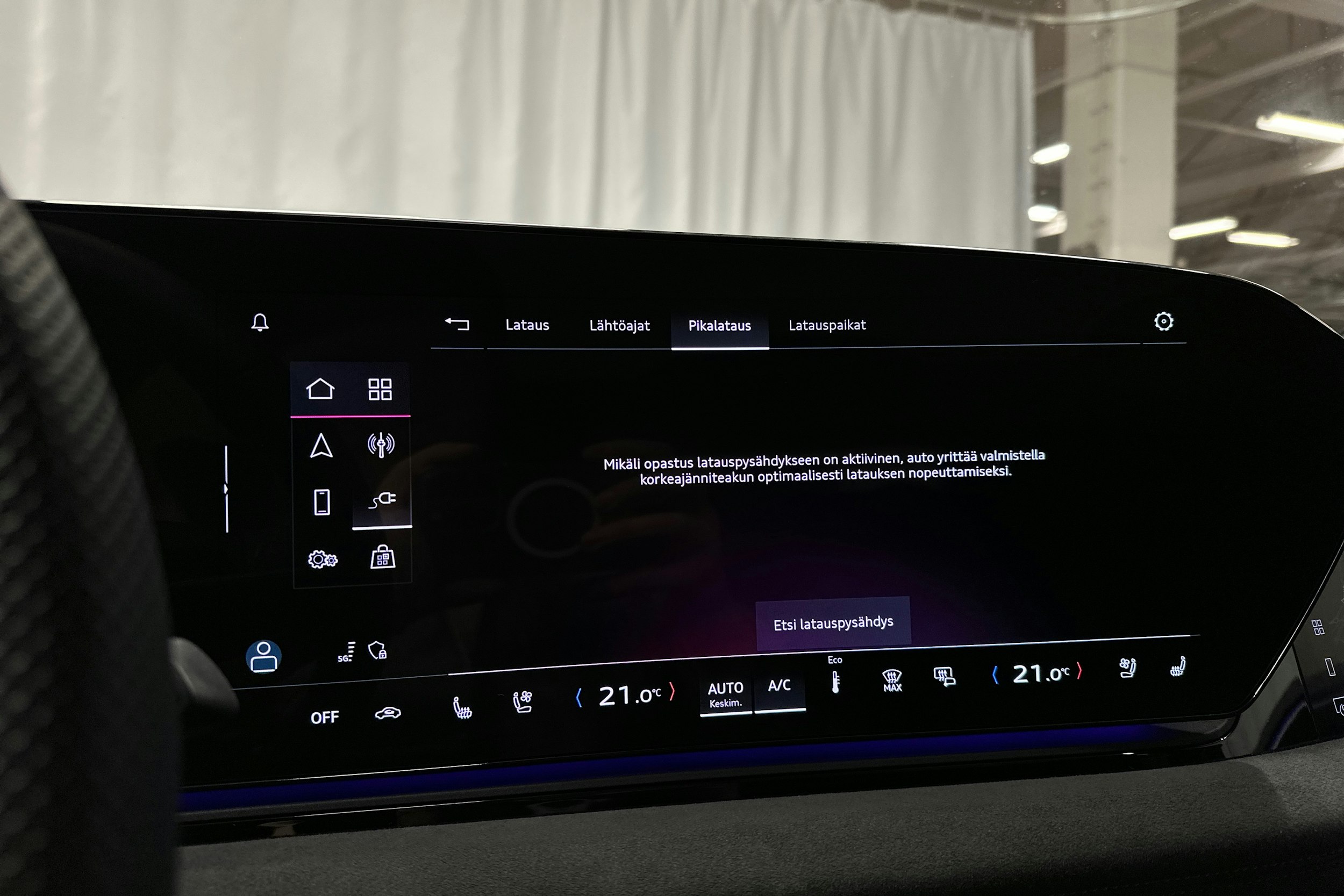 sininen Audi S6 e-tron 2025 kuva 23.