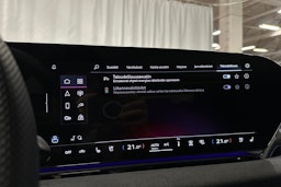 sininen Audi S6 e-tron 2025 kuva 29.