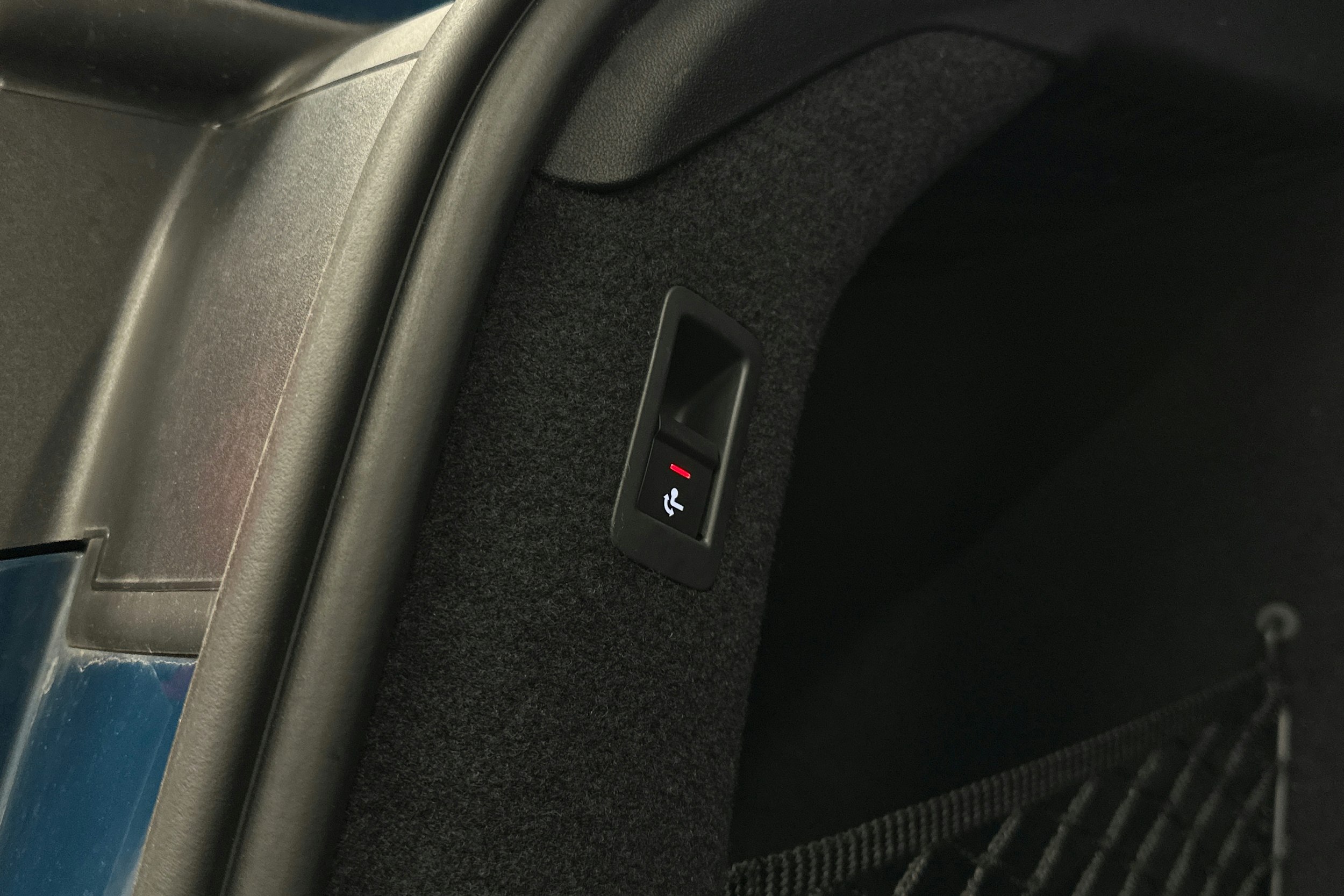 sininen Audi S6 e-tron 2025 kuva 41.