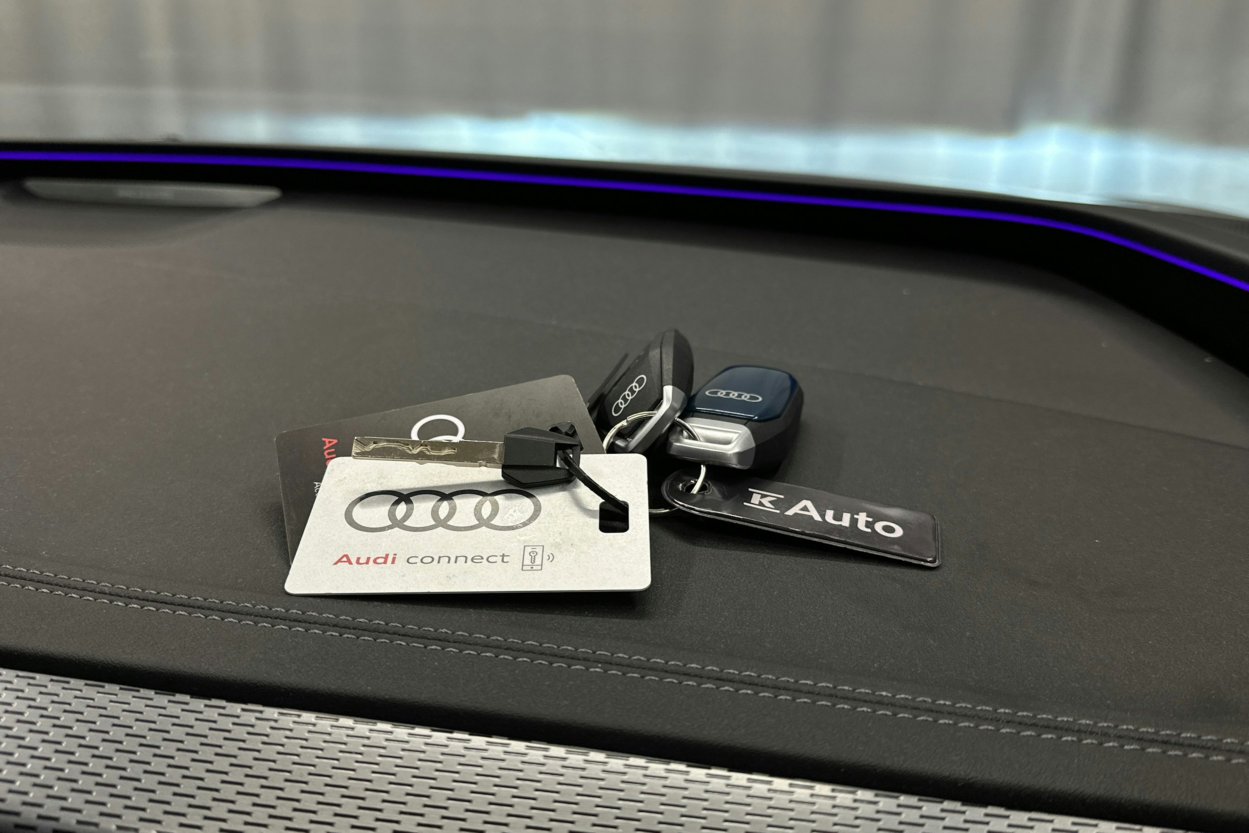 sininen Audi S6 e-tron 2025 kuva 42.