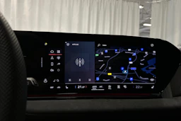 valkoinen Audi S6 e-tron 2025 kuva 15.