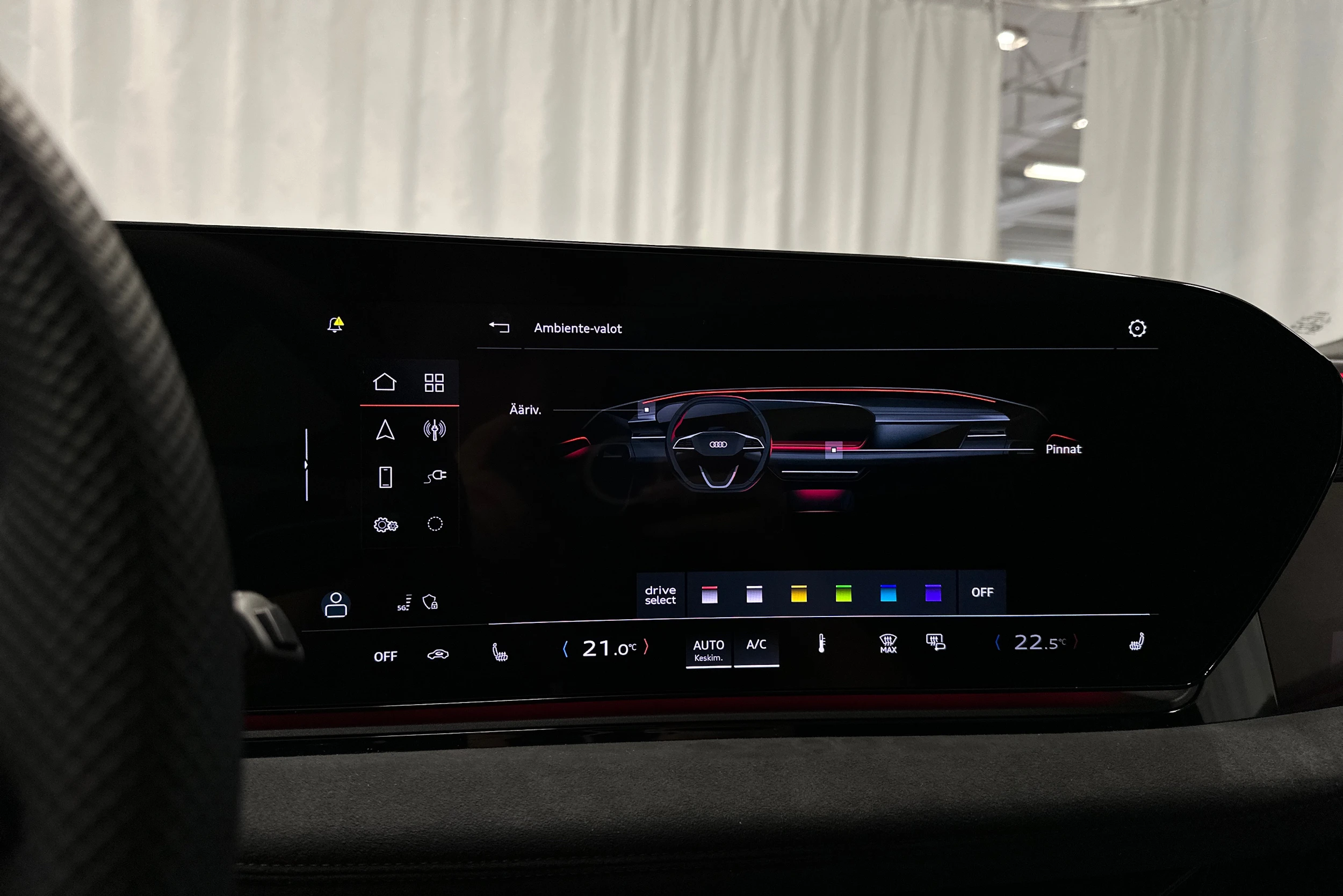 valkoinen Audi S6 e-tron 2025 kuva 17.