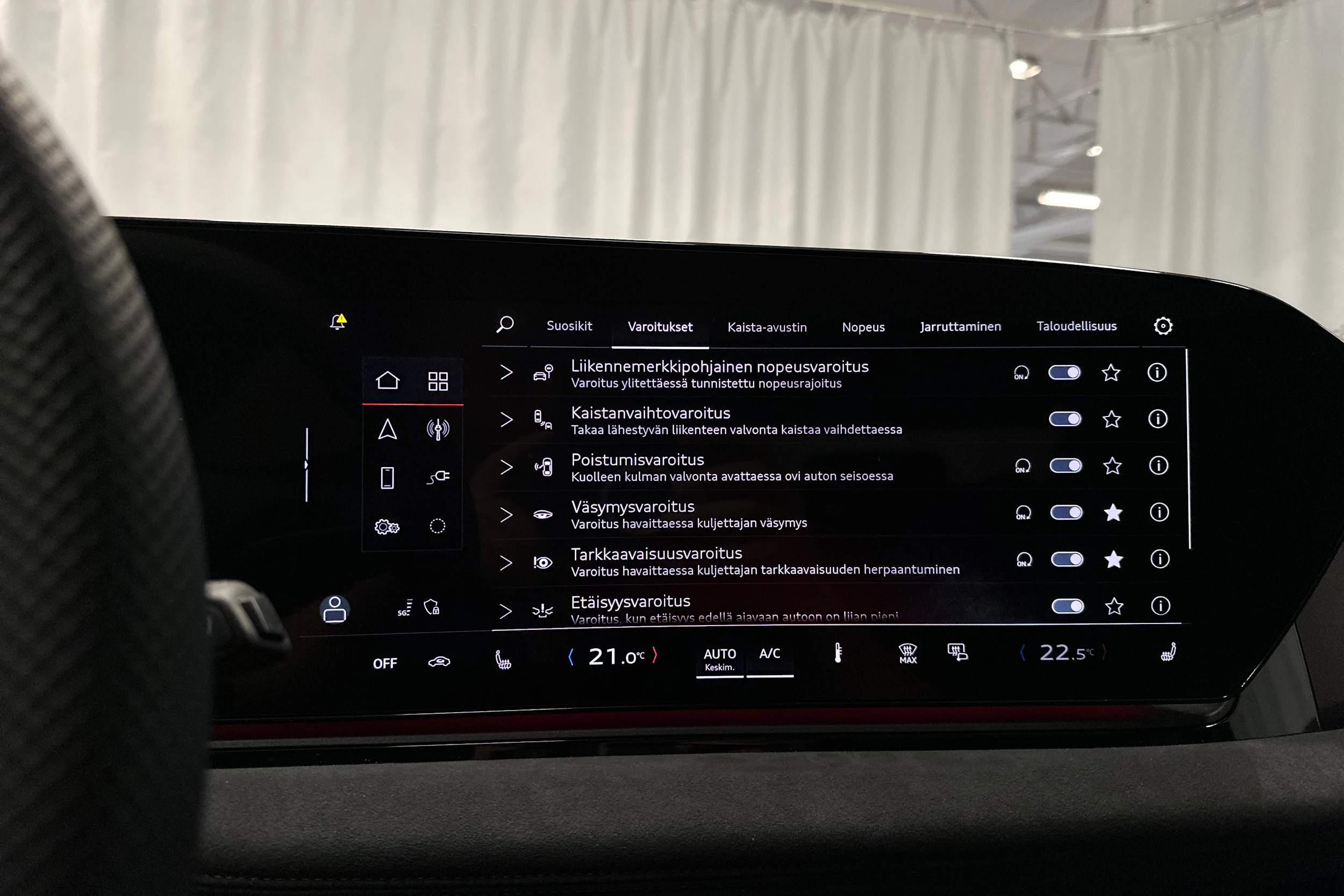valkoinen Audi S6 e-tron 2025 kuva 20.