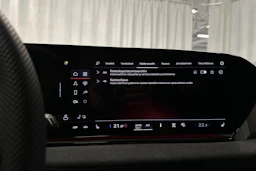 valkoinen Audi S6 e-tron 2025 kuva 21.