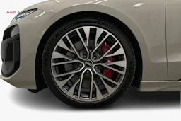 keltainen Audi S6 e-tron 2025 kuva 9.