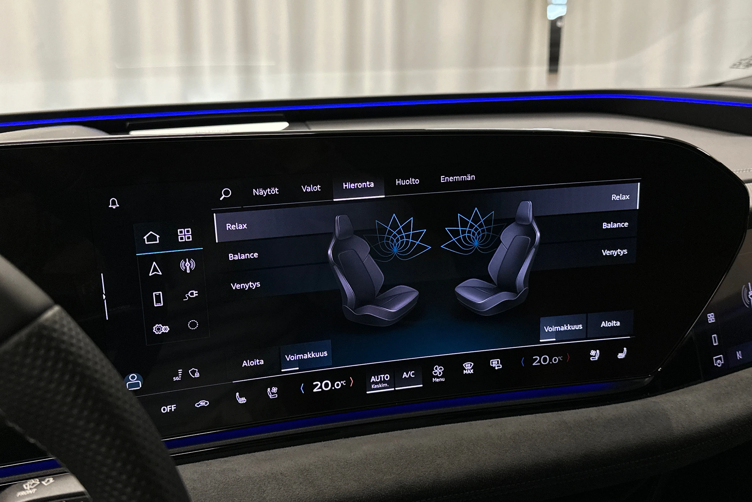 keltainen Audi S6 e-tron 2025 kuva 17.