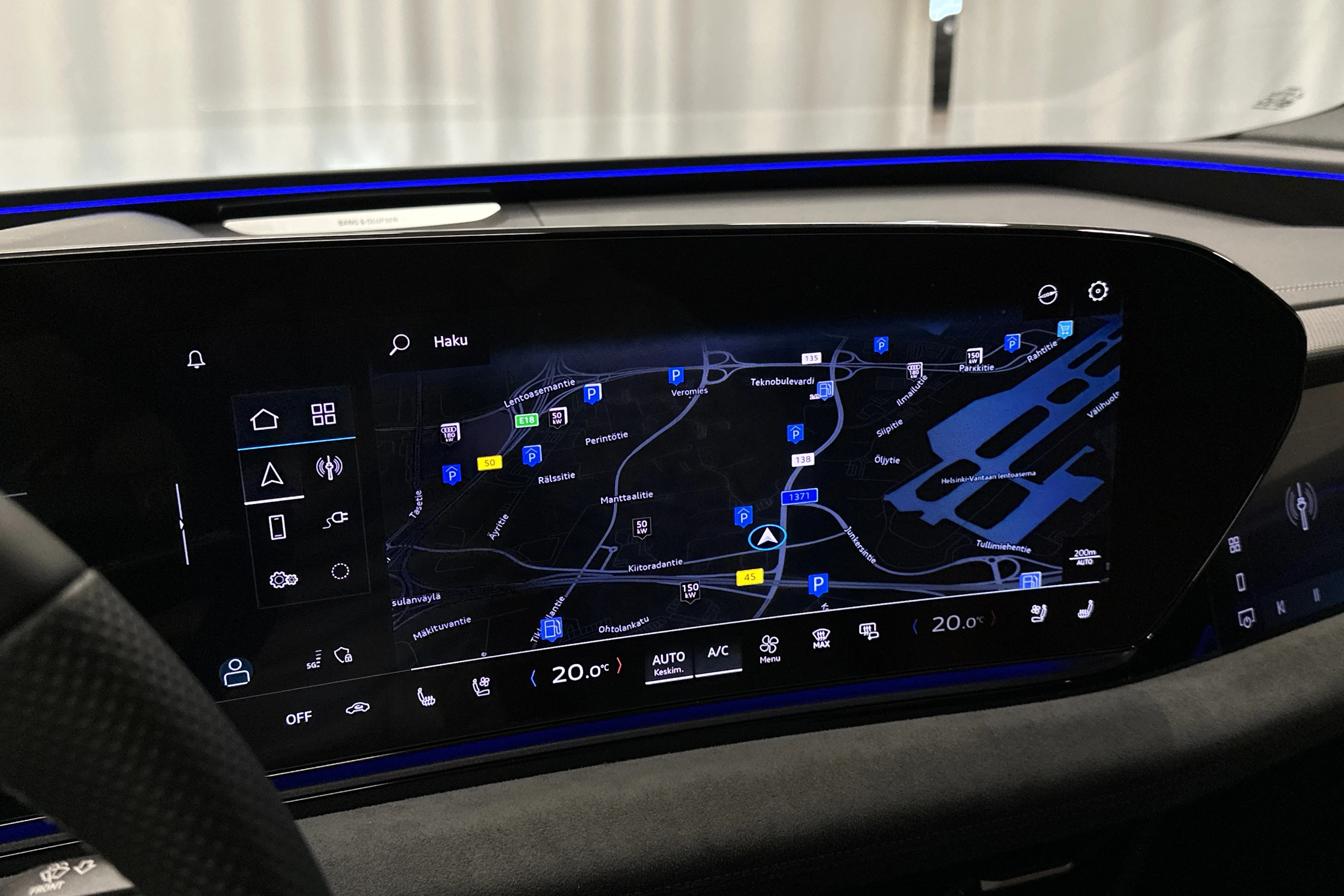 keltainen Audi S6 e-tron 2025 kuva 19.