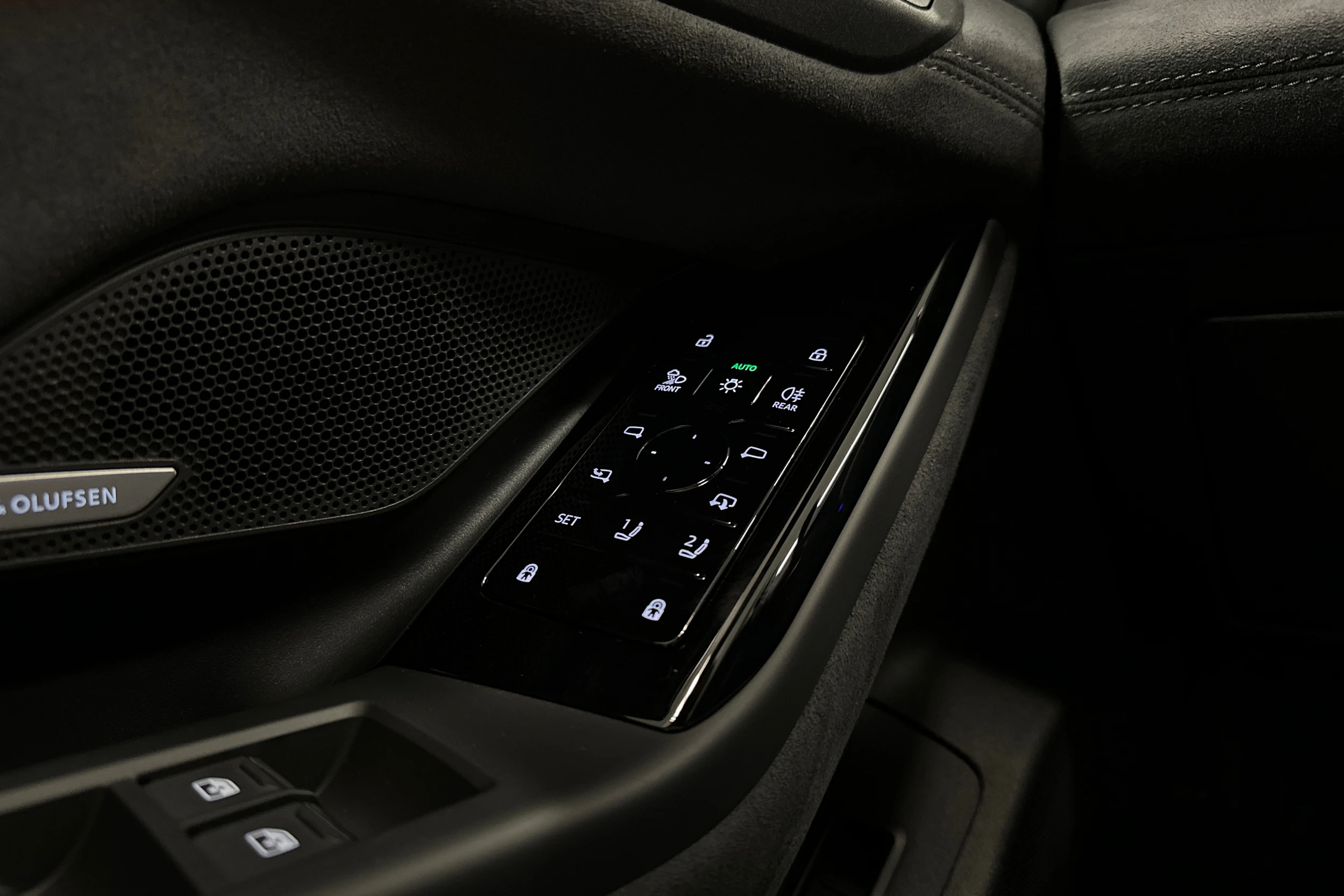 keltainen Audi S6 e-tron 2025 kuva 24.
