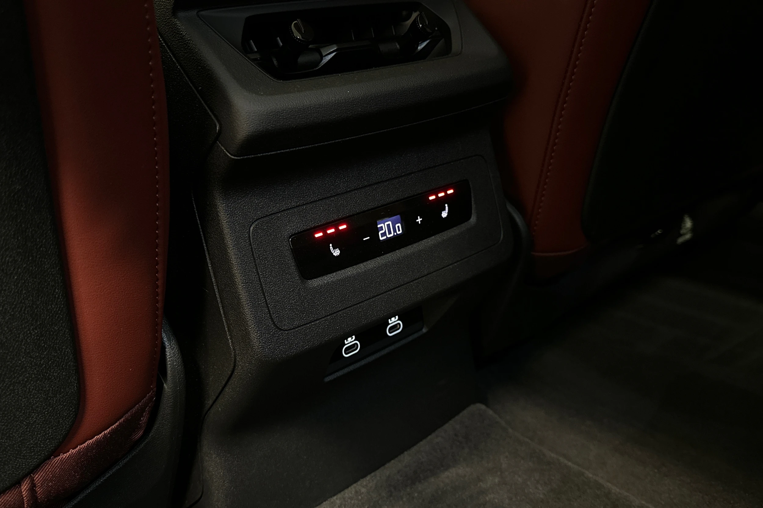 keltainen Audi S6 e-tron 2025 kuva 27.