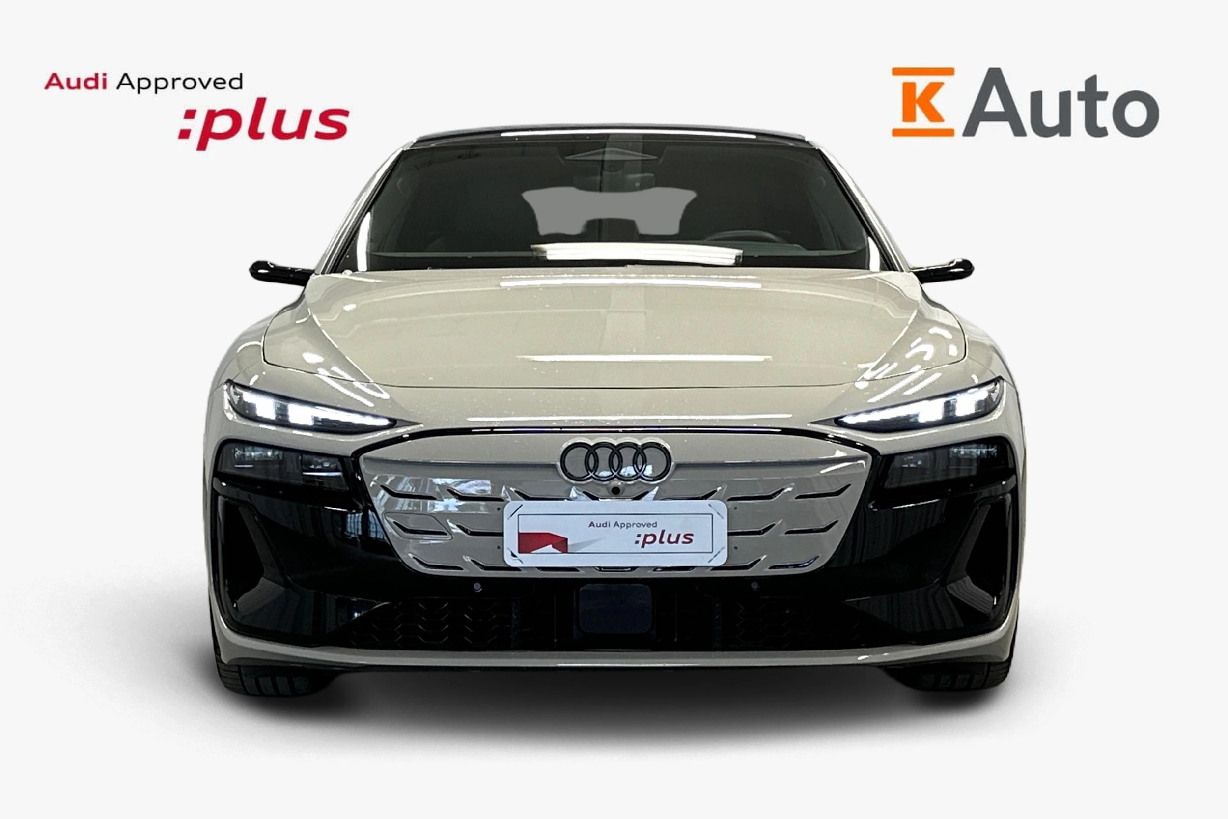 beige Audi S6 e-tron 2025 kuva 4.