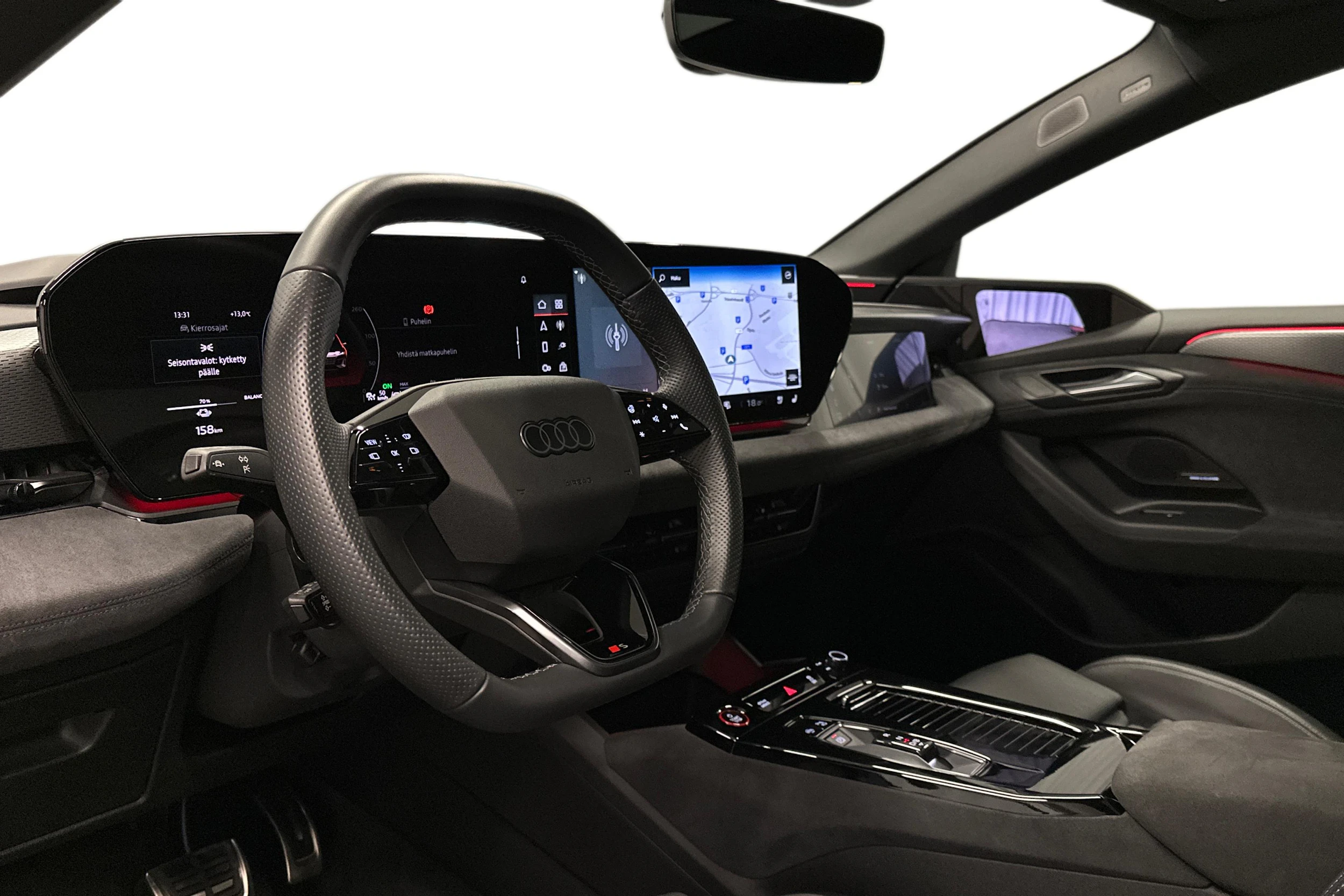 beige Audi S6 e-tron 2025 kuva 6.