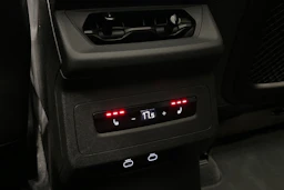 beige Audi S6 e-tron 2025 kuva 13.