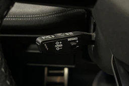 beige Audi S6 e-tron 2025 kuva 22.