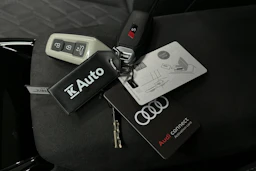 beige Audi S6 e-tron 2025 kuva 39.