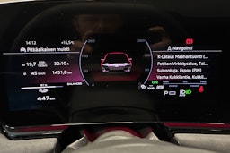 sininen Audi S6 e-tron 2025 kuva 11.