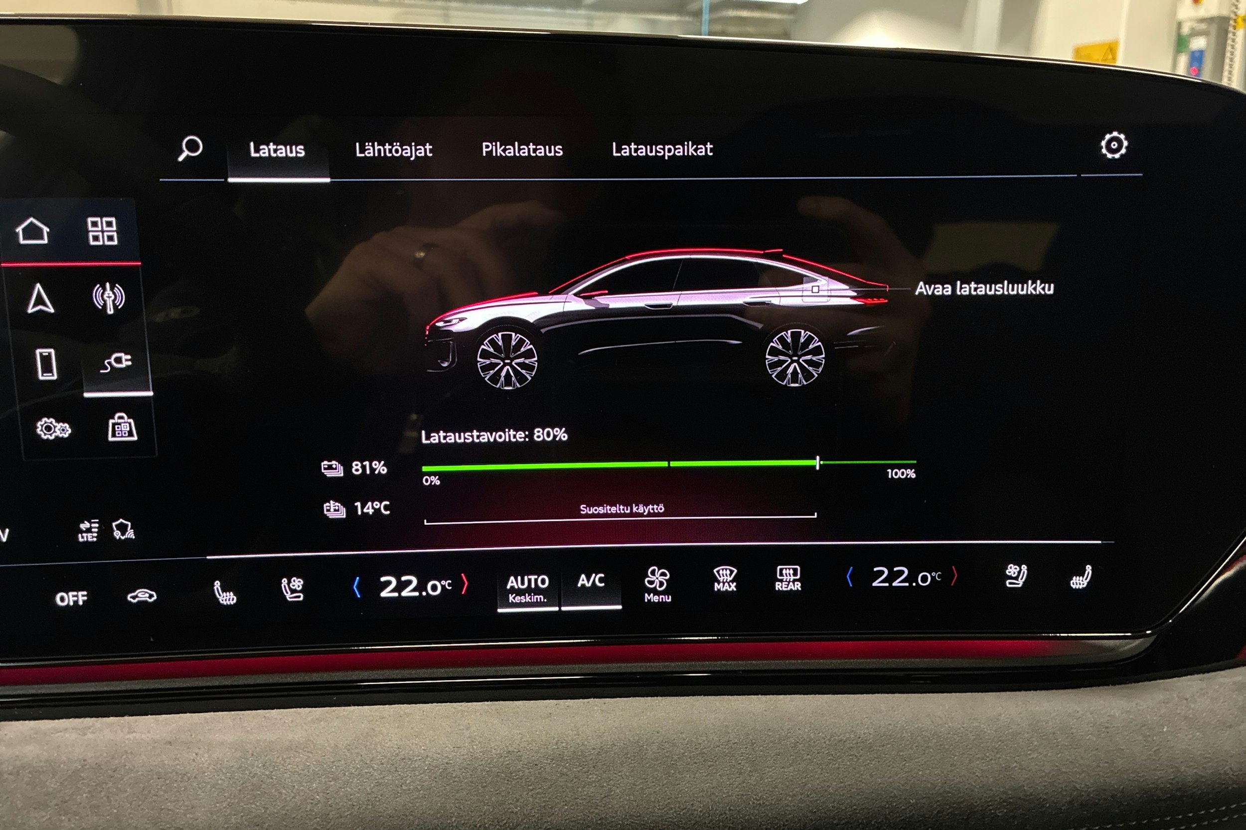 sininen Audi S6 e-tron 2025 kuva 12.